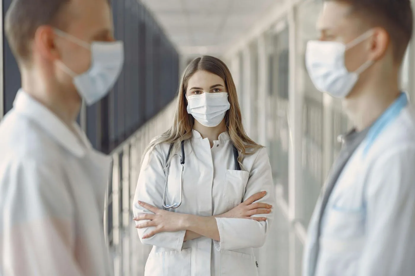 Cum să fii corespunzător echipat în domeniul sanitar? Descoperă aici echipamentul esențial pentru profesioniștii din domeniul medical