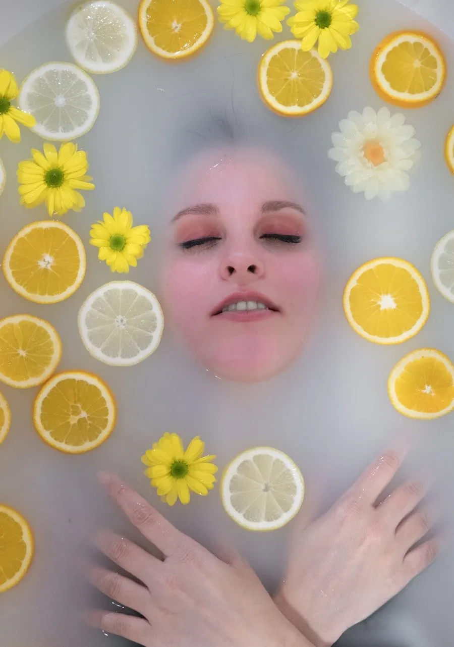 Photo "Practical guide for maintaining skin health through proper cleansing and hydration"