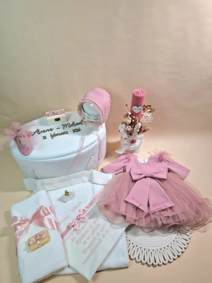 Costum de botez pentru băieți – cum alegi modelul ideal pentru un moment de neuitat