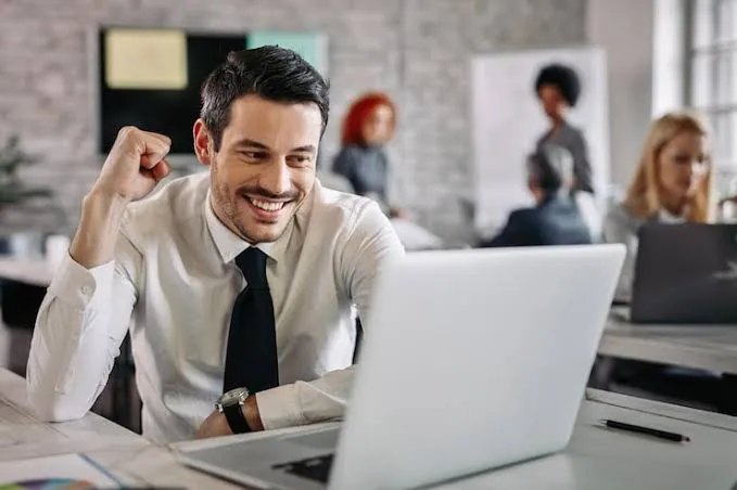 De Ce Brandingul Începe Cu Un Logo Profesionist — Clinica Online
