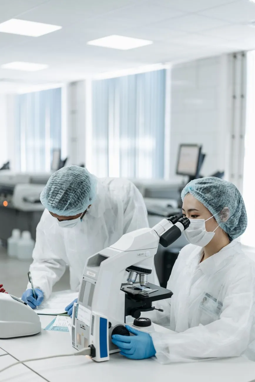 Studiile clinice de fază III: ultimul pas înainte ca un tratament să ajungă la pacienți — Clinica Online