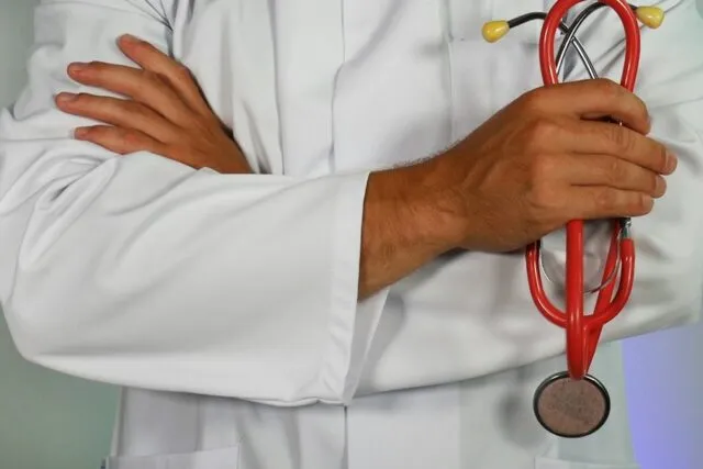 Photo choosing a doctor mistakes