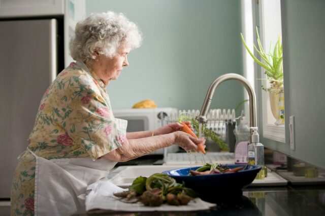 Photo dehydration signs elderly children